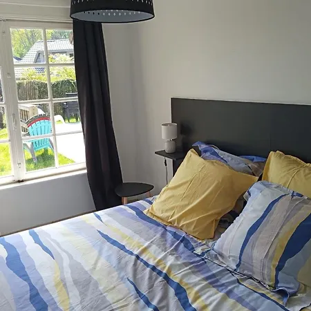 Casa de Férias House With Terrace - Le Clos Des Roses